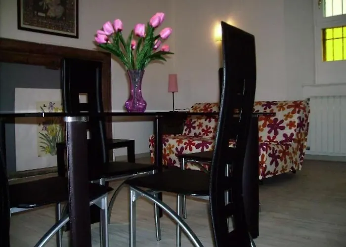 Apartment 'glicine' Mit Wasserblick By Interhome